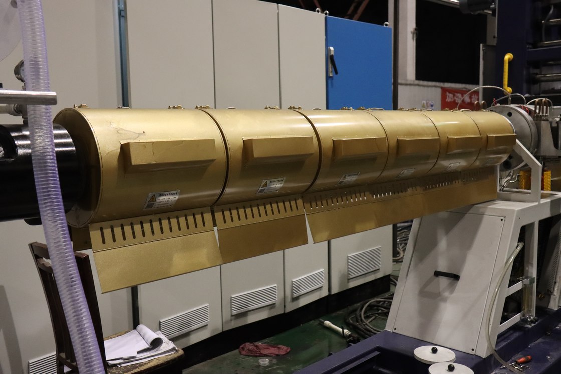 Plastic Flat Yarn Tape Extrusion Line Consistent Polypropylene Bag Woven Bag Yarn Processing